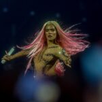 Karol G conquista el Santiago Bernab&eacute;u en la primera de sus cuatro citas en Madrid