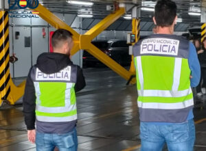 Agentes de la Polic&iacute;a Nacional.