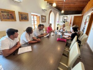 Reuni&oacute;n del Ayuntamiento de Santa Eul&agrave;ria y desalojados de Can Rova.