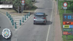 Auto en infracci&oacute;n en el aeropuerto