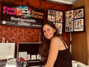 Cristina Mendez, en su puesto de 'Viu l'Artesania'