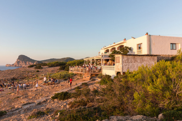 El Hostal la Torre, una de las opcciones para relajarse (Ph página web Hostel la Torre )