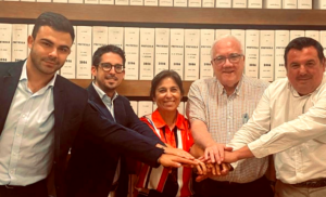 Juan Tur Vi&ntilde;as, junto a la c&uacute;pula de Vitaly.