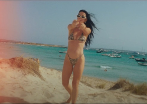 Katy Perry en su videoclip Lifetimes