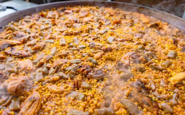 Paella.