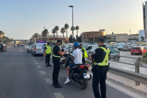 Polic&iacute;a Local de Ibiza.