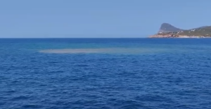 Vertidos en la bah&iacute;a de Portmany.