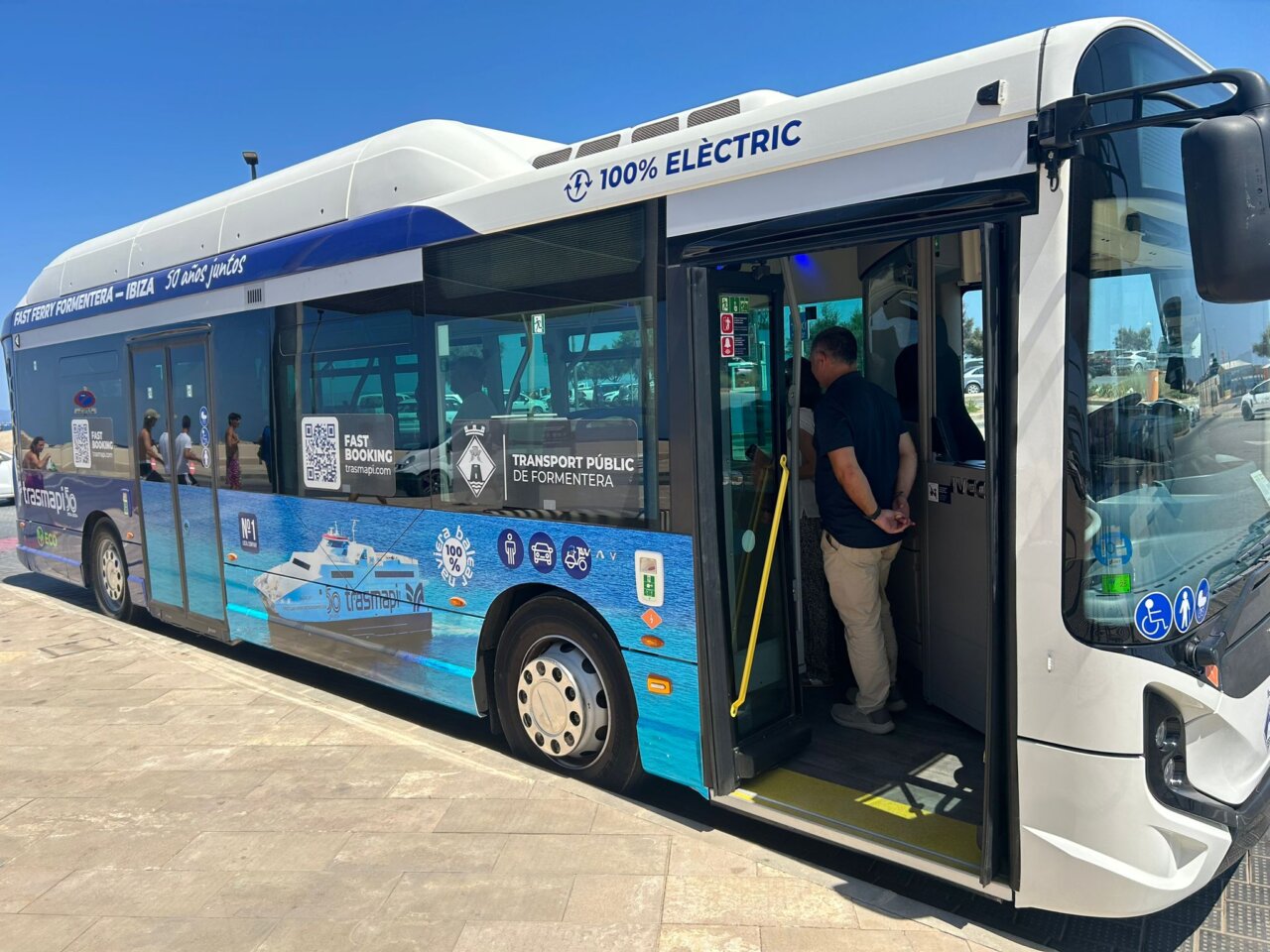 Primer autobús 100% eléctrico de la flota del Transporte Público de Formentera.