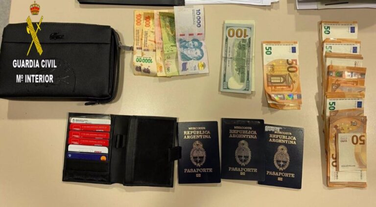 Sucesos. La Guardia Civil recupera 10.000 euros robados a un turista en el aeropuerto de Palma e investiga a un menor