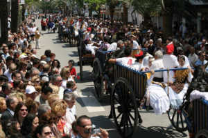 Desfile de carros de las fiestas de Jes&uacute;s.