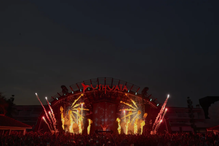 Rolling Stone escribió una crónica sobre su experiencia en Ushuaïa Ibiza (Ph theushuaiaexperience.com)