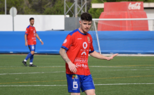 Jugador de la SD Portmany. Imagen de archivo.