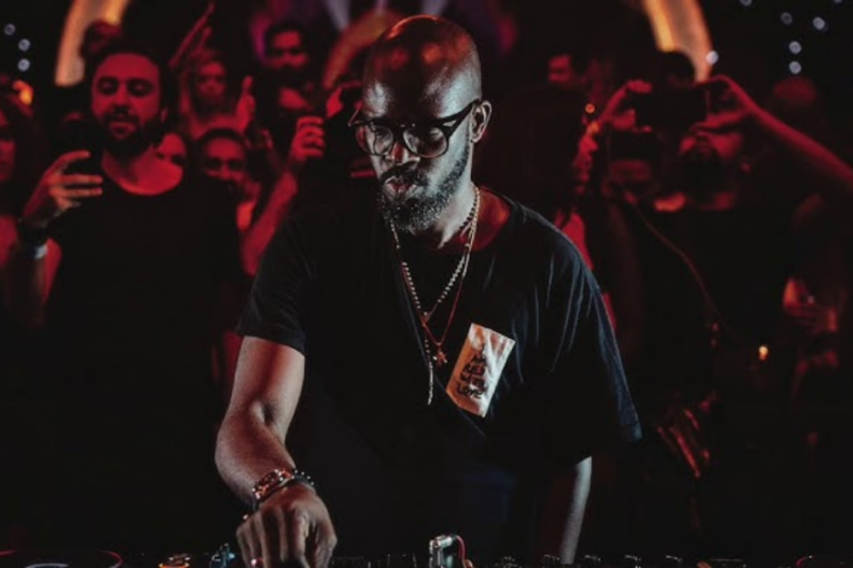 Black Coffee durante su set para Cercle (foto Cercle)