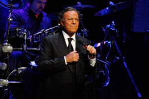 Julio Iglesias