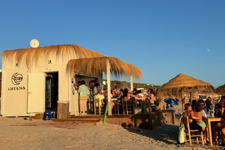 Uno de los chiringuitos en Formentera.