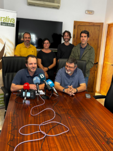 Esquerra Toni Tur, presidente de Sa la Cooperativa de Sant Antoni, y el portavoz del sector primario, dreta Rafa Tur, portaveu Alian&ccedil;a per l&rsquo;Aigua