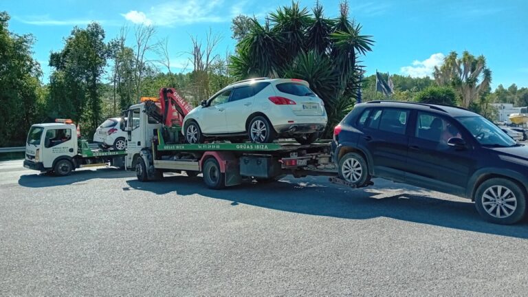 Accidente en la carretera de Santa Eulària.