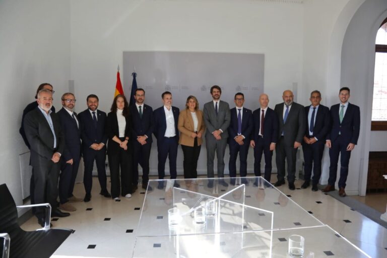 Presentación en el Ministerio de Cultura del borrador del dossier de la candidatura transnacional de la UNESCO.