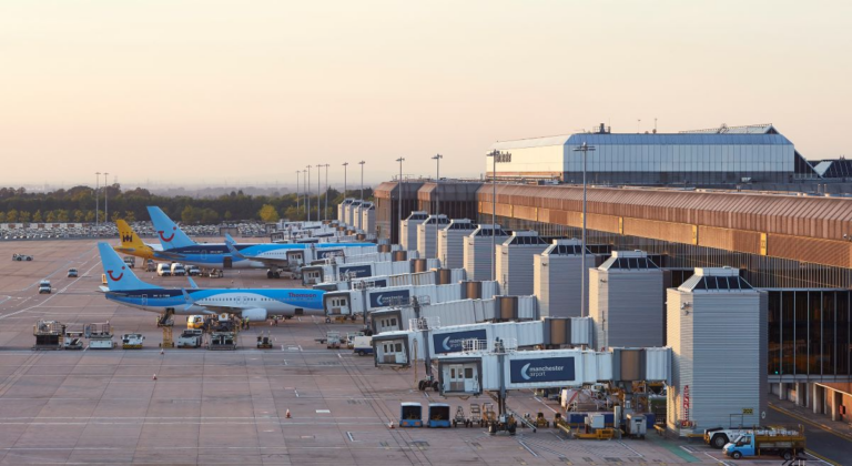 Aeropuerto Manchester.