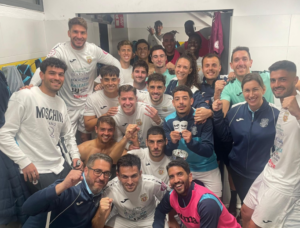 La Pe&ntilde;a Deportiva celebrando la victoria.