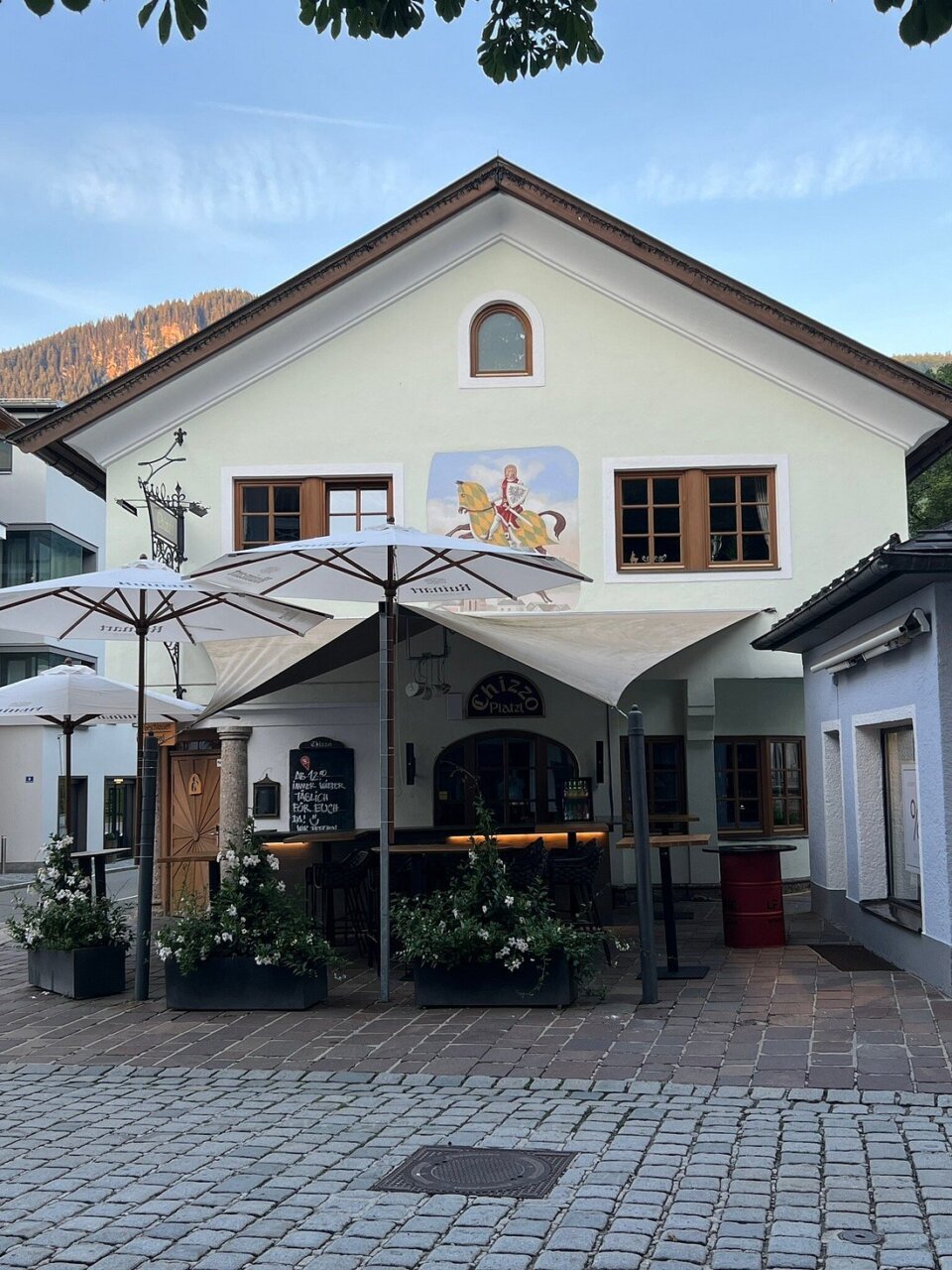 Chizzo, Casa Jondal's new restaurant in the Austrian Tyrol.