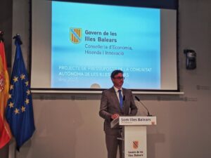 AMP2. Consell. El Govern presenta los Presupuestos para 2025, que se elevan a los 7.469,1 millones de euros, un 2% m&aacute;s