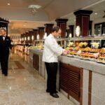 Los trabajadores tur&iacute;sticos bajan un 10% en Baleares mientras en Espa&ntilde;a superan los tres millones por primera vez