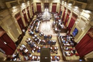 El Parlament votar&aacute; la amnist&iacute;a urban&iacute;stica. (Europa Press)