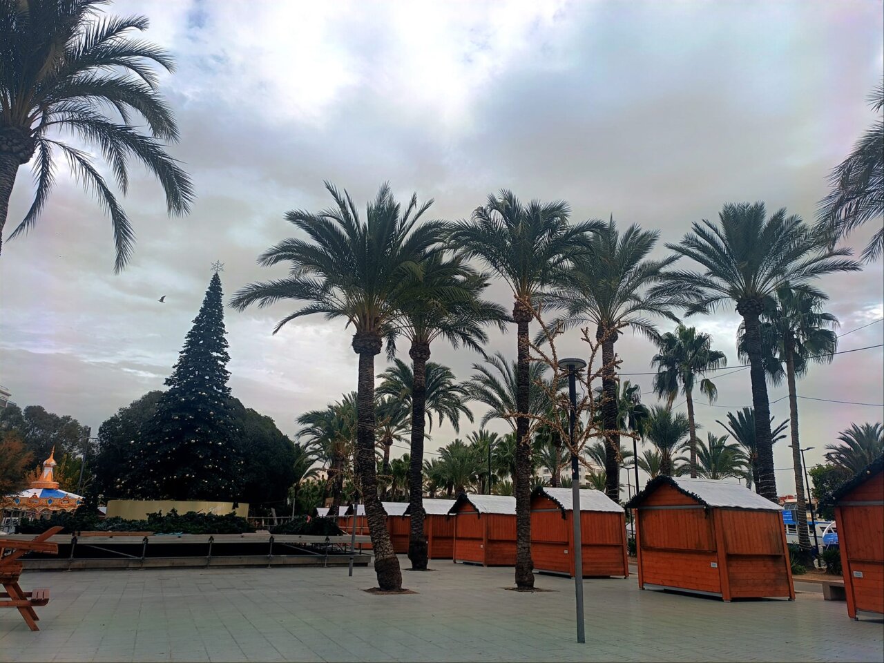 Photos of Christmas preparations in Sant Antoni (Facebook/Carmen Torres).