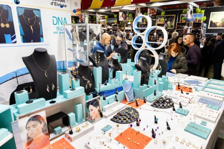 Diez artesanos de Ibiza participan en la Feria de Artesanos de Milán 2024. (Foto: Prensa Consell de Ibiza)
