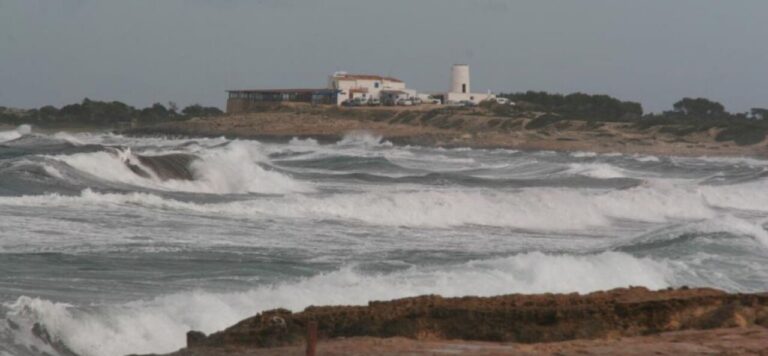 Nueva cancelación del ferri Ramón Lull que une Ibiza y Formentera.