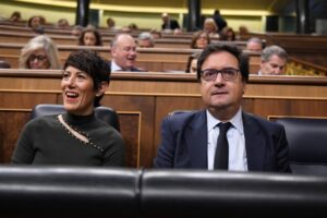 La ministra de Inclusión y Seguridad Social, Elma Saiz y el ministro para la Transformación Digital y Función Pública, Óscar López