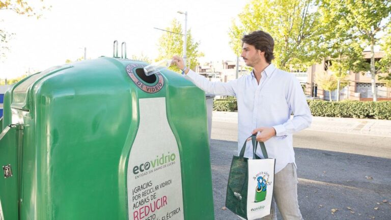 Reciclaje de vidrio en Ibiza. (Eco