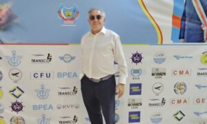 Youcef Aden durante su visita a la República Democrática del Congo (RDC). (Imagen extraída de la web