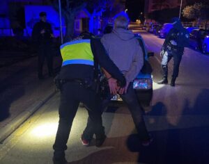 La Polic&iacute;a Local de Santa Eul&agrave;ria realiza un nuevo operativo de seguridad.