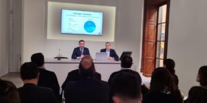 Presentaci&oacute;n de la ampliaci&oacute;n de ayudas del Govern.