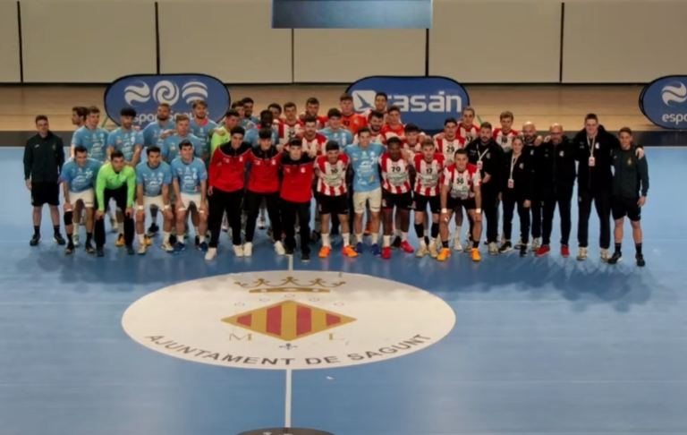 Jugadores en la previa al encuentro.