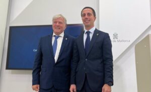 Galm&eacute;s y Rodr&iacute;guez comparecen este jueves para dar explicaciones sobre la denuncia contra el conseller de Turismo