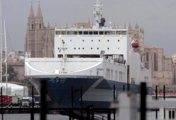 Uno de los barcos utilizados para transportar basura desde el sur de Italia a Mallorca en 2015. 