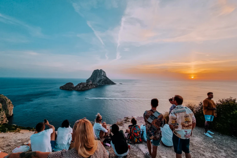 Atardecer en el Mirador más famoso de Ibiza