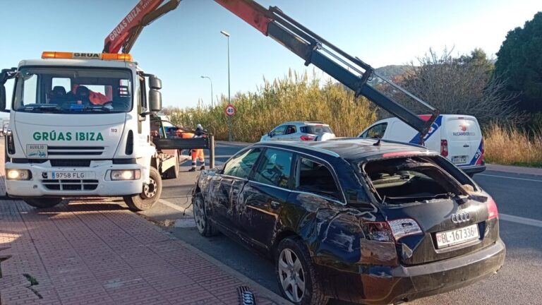 Espectacular accidente en Ibiza