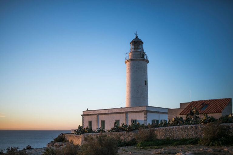 Faro de la Mola