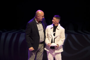 Vicent Mar&iacute; conversando con Alejandro D&iacute;az Tirado