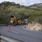 Sant Josep pide evitar la carretera de Es Cubells por desprendimientos y mantiene la alerta por lluvias