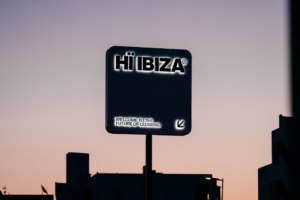 Cartel de H&iuml; Ibiza