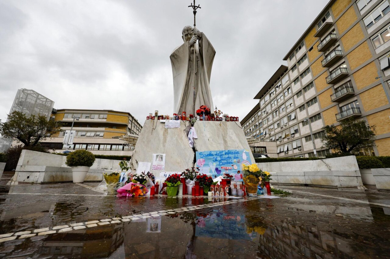 El papa se encuentra 