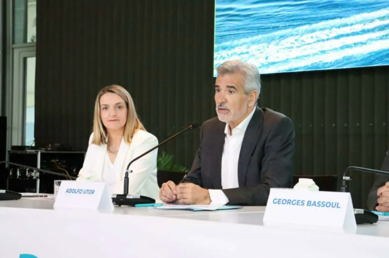 Pilar Boix y Adolfo Utor en la presentación de los resultados de 2024.