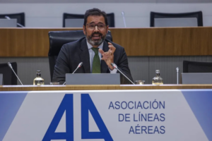 Presidente de la Asociaci&oacute;n de L&iacute;neas A&eacute;reas (ALA), Javier G&aacute;ndara