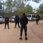 Presencia de Policía Local y Guardia Civil junto a la empresa D&S