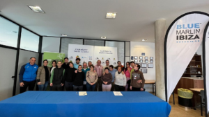 Firma del acuerdo entre ambas entidades (Foto: Club N&aacute;utico Santa Eul&agrave;ria)